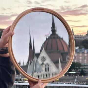 Once UpON the Danube – expoziție multimedia ce documentează o rezidență artistică pe firul Dunării Once UpON the Danube – expoziție multimedia ce documentează o rezidență artistică pe firul Dunării