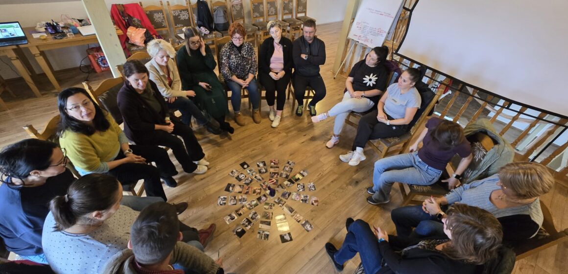 Trei comunități școlare din zone rurale din județul Brașov se vor bucura de finanțări în cadrul Fondului Școlilor Active Trei comunități școlare din zone rurale din județul Brașov se vor bucura de finanțări în cadrul Fondului Școlilor Active