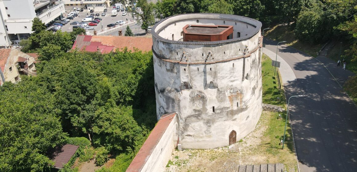 Primăria Brașov anunță semnarea contractului pentru lucrările de restaurare a Bastionului Postăvarilor Primăria Brașov anunță semnarea contractului pentru lucrările de restaurare a Bastionului Postăvarilor