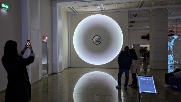 București | Light Art Forum – lumina ca limbaj al ideilor, pe 16 octombrie, în cadrul SURSA International Light Art Festival