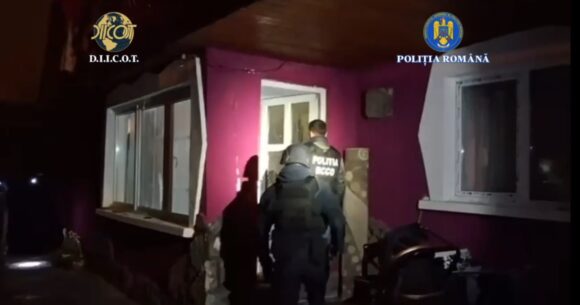 Persoană cercetată pentru pornografie infantilă, lipsire de libertate și viol asupra unui minor