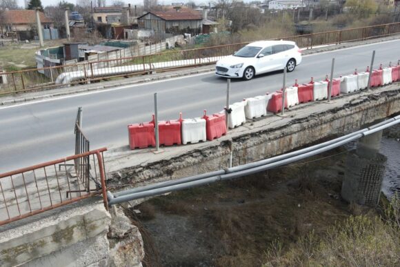 Comisia de circulație a avizat proiectul de reconstruire a podului de pe drumul CET-ului