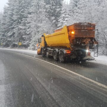 Consiliul Județean Brașov anunță că a pregătit planurile de deszăpezire pentru toate drumurile județene Consiliul Județean Brașov anunță că a pregătit planurile de deszăpezire pentru toate drumurile județene