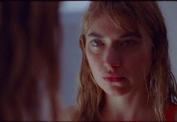 „Cronologia apei” – debutul regizoral al lui Kristen Stewart ajunge în ianuarie în România