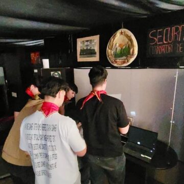 Metodă inedită de predare a istoriei comunismului: primul escape room educațional din România care folosește VR, lansat la Brașov
