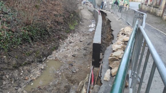 Lucrări fără autorizație realizate de Primăria Brașov la Pârâul Graft, zona După Ziduri