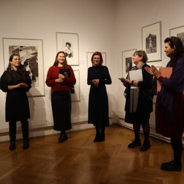 stories | O călătorie prin lentila fotografei Sibylle Bergemann, la Muzeul de Artă Brașov stories | O călătorie prin lentila fotografei Sibylle Bergemann, la Muzeul de Artă Brașov