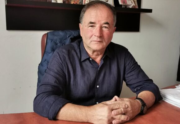 Fostul primar al comunei Sâmbăta de Sus trimis în judecată pentru abuz în serviciu