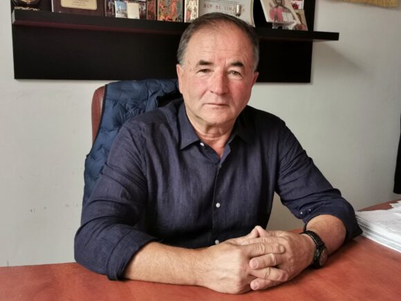 Fostul primar al comunei Sâmbăta de Sus trimis în judecată pentru abuz în serviciu