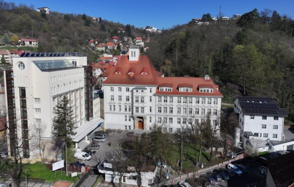 Două noi contracte pentru furnizarea de echipamente informatice și accesorii la Maternitatea Brașov