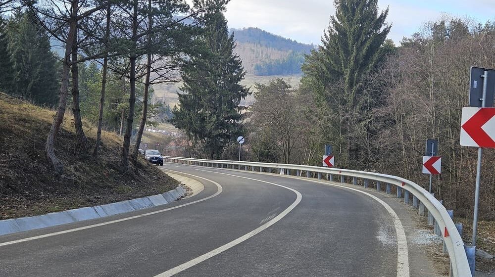 Consiliul Județean Brașov anunță finalizarea lucrărilor de reabilitare la drumul judeţean DJ 106B Vulcan – Holbav