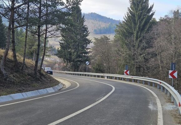 Consiliul Județean Brașov anunță finalizarea lucrărilor de reabilitare la drumul judeţean DJ 106B Vulcan – Holbav