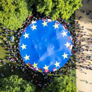 Pericolul extremismului. Europa federală ca răspuns Pericolul extremismului. Europa federală ca răspuns