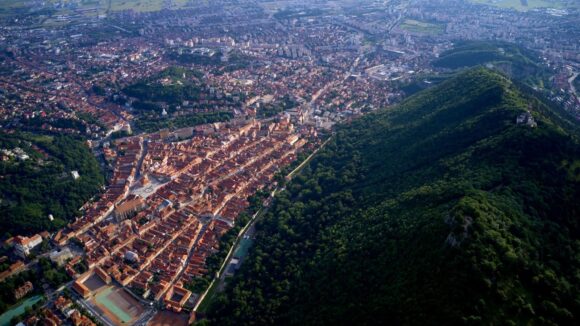 Propunerile de nominalizări la „Premiile Anului în Cultură la Brașov” – PAC 2025 mai pot fi făcute până în 15 februarie