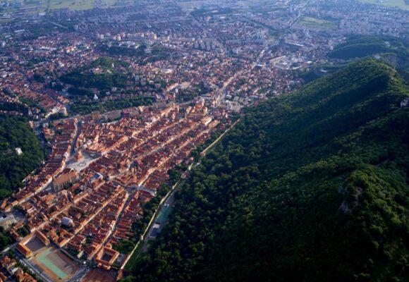 Propunerile de nominalizări la „Premiile Anului în Cultură la Brașov” – PAC 2025 mai pot fi făcute până în 15 februarie