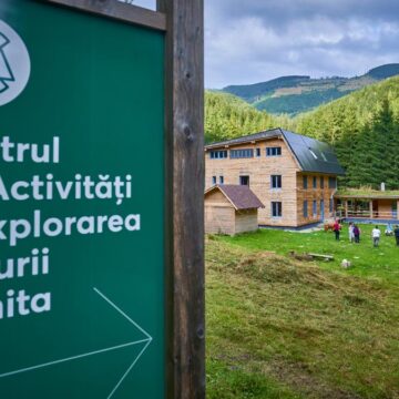 Natura devine sală de clasă pentru peste 500 de elevi din Argeș, Brașov și Sibiu Natura devine sală de clasă pentru peste 500 de elevi din Argeș, Brașov și Sibiu