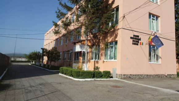 1.734.690 lei pentru dotările școlilor speciale din subordinea Consiliului Județean Brașov