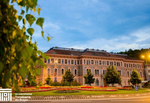 Încep cursurile gratuite de pregătire pentru bacalaureat și admitere, organizate de Universitatea Transilvania din Brașov Încep cursurile gratuite de pregătire pentru bacalaureat și admitere, organizate de Universitatea Transilvania din Brașov