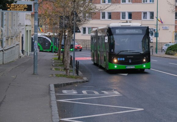 RATBV anunță modificări pentru orarele liniilor 16 și 23, precum și la traseul liniei 16 RATBV anunță modificări pentru orarele liniilor 16 și 23, precum și la traseul liniei 16