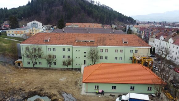 Stadiul lucrărilor de renovare energetică a Secţiei de Psihiatrie Zărneşti