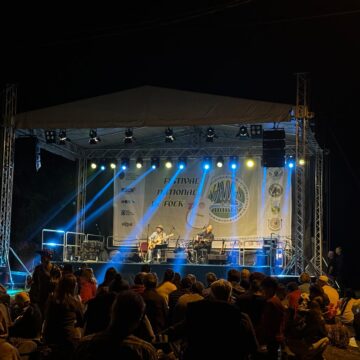 Festivalul Național de Folk Vama de la Munte revine pe 1 și 2 august la Vama Buzăului
