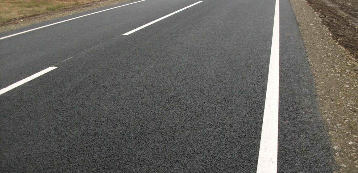 Consiliul Județean Brașov ar putea cheltui până la 558 de milioane de lei pentru întreținerea drumurilor județene în următorii patru ani