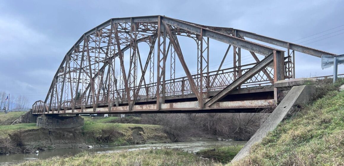 Consiliul Județean Brașov reia licitația pentru lucrările de construire a unui nou pod în satul Podu Olt