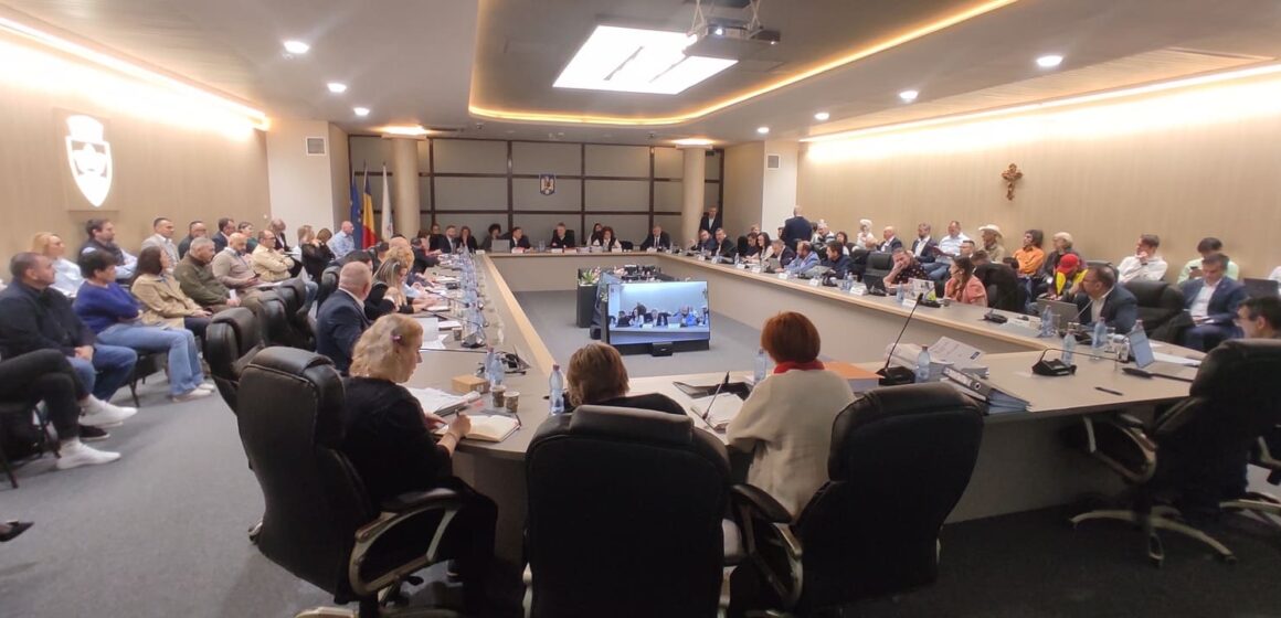 Circ pe bani publici în Consiliul Local Brașov