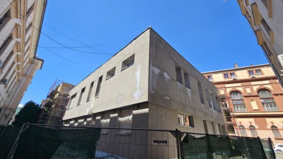 Fosta cantină din vecinătatea Palatului Administrativ Brașov ar putea fi gata la finalul lunii iunie