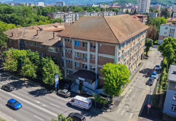 Parteneriat între Primăria Brașov, Spitalul Județean Brașov și Fundația Metropolis pentru modernizarea și dezvoltarea Secției de Oncologie Medicală la Spitalul Tractorul Parteneriat între Primăria Brașov, Spitalul Județean Brașov și Fundația Metropolis pentru modernizarea și dezvoltarea Secției de Oncologie Medicală la Spitalul Tractorul