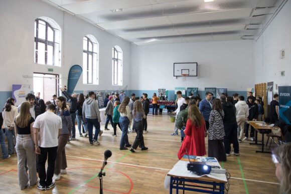 Gala Științescu Brașov 8.0 | Vino, experimentează și redescoperă-ți pasiunea pentru științe