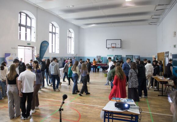 Gala Științescu Brașov 8.0 | Vino, experimentează și redescoperă-ți pasiunea pentru științe
