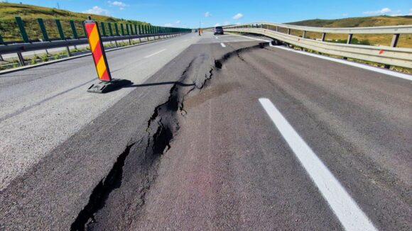 Asociația Pro Infrastructură solicită CNAIR să țină circulația deschisă pe A10 între nodurile Turda și Unirea, cu o soluție de deviere pe sensul opus