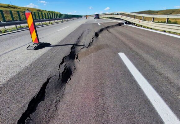 Asociația Pro Infrastructură solicită CNAIR să țină circulația deschisă pe A10 între nodurile Turda și Unirea, cu o soluție de deviere pe sensul opus Asociația Pro Infrastructură solicită CNAIR să țină circulația deschisă pe A10 între nodurile Turda și Unirea, cu o soluție de deviere pe sensul opus