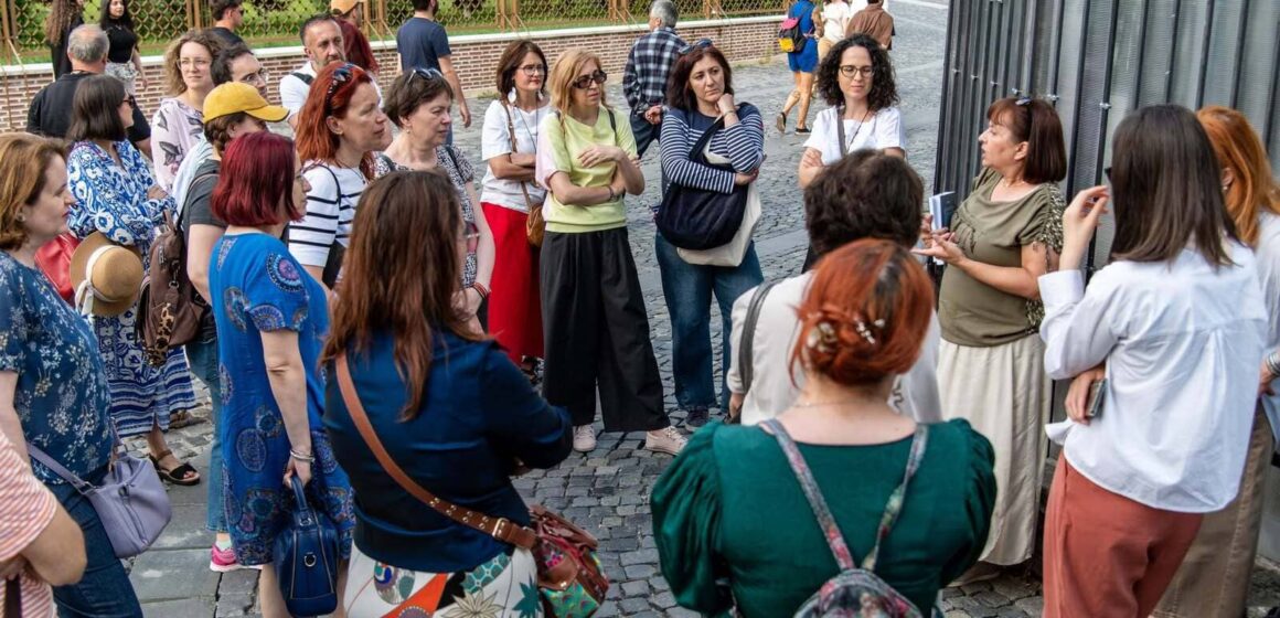 Timișoara își descoperă harta literară: orașul intră în rețeaua națională printr-o serie de evenimente dedicate lecturii și explorării urbane Timișoara își descoperă harta literară: orașul intră în rețeaua națională printr-o serie de evenimente dedicate lecturii și explorării urbane