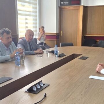 Conducerea Operei Brașov a anulat decizia privind diminuarea drepturilor salariale