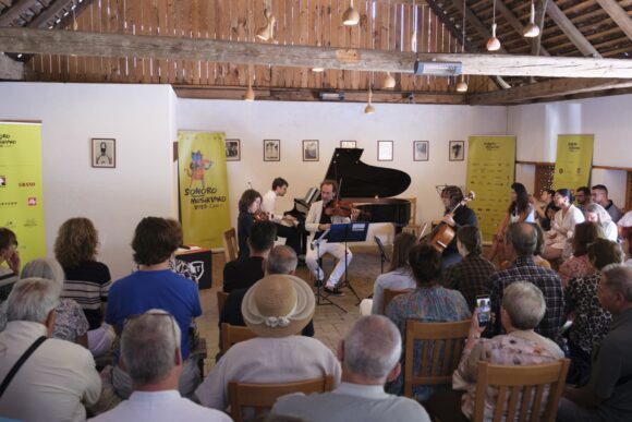 Festivalul SoNoRo Musikland revine în satele de pe Colinele Transilvaniei și ajunge pentru prima dată în Poiana Brașov