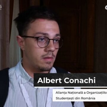 Efectele fondurilor UE în educație, explicate de reprezentanții studenților și elevilor: „Aceste efecte se resimt, chiar dacă ei nu conștientizează, în viața lor de zi cu zi” Efectele fondurilor UE în educație, explicate de reprezentanții studenților și elevilor: „Aceste efecte se resimt, chiar dacă ei nu conștientizează, în viața lor de zi cu zi”