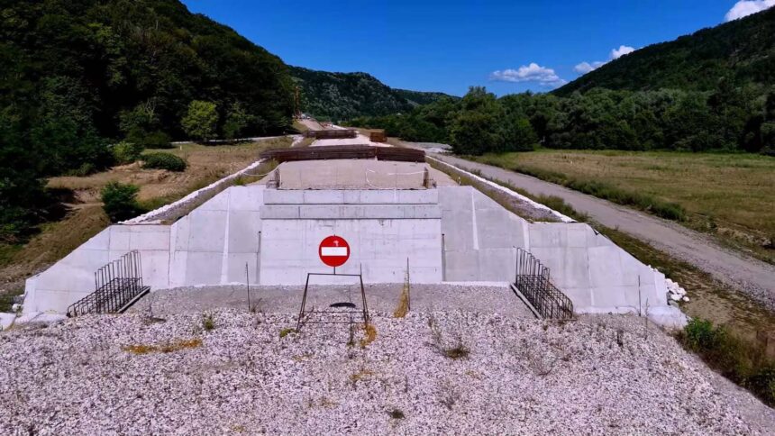Asociația Pro Infrastructură | Întârzieri foarte mari în contractul pe cei 22,34 kilometri dintre Gurasada și Ilteu