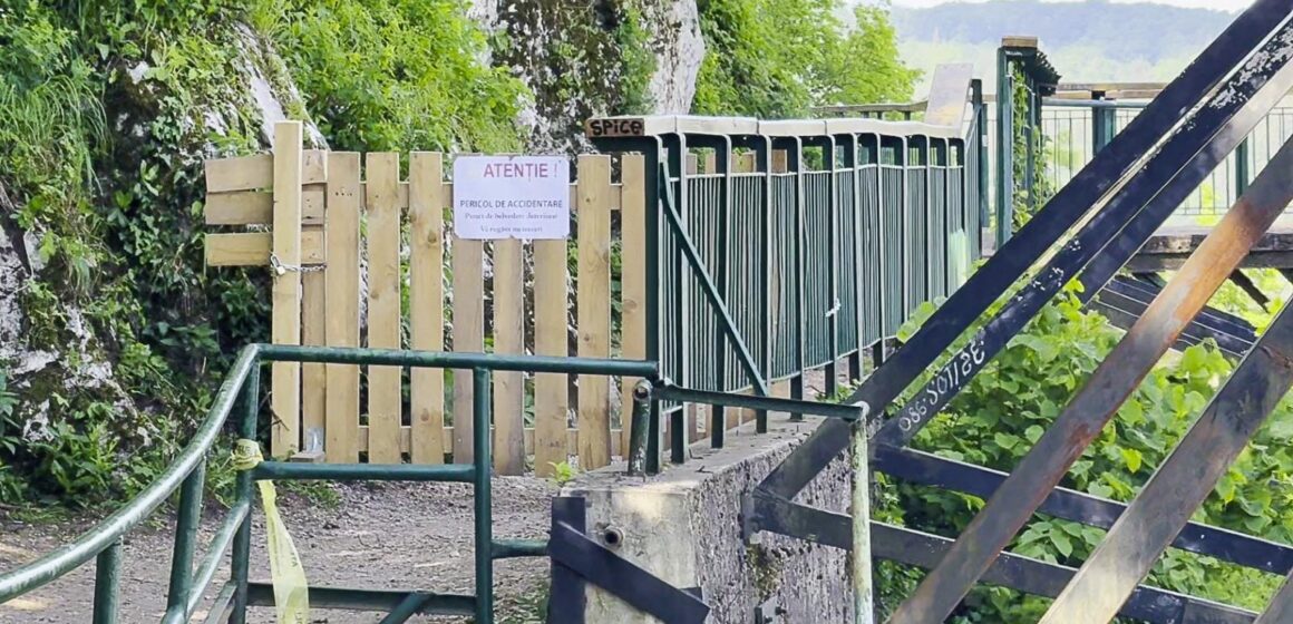 Primăria Brașov a semnat contractul pentru reamenajarea platformei Belvedere de pe Tâmpa. Termenul de finalizare este de trei luni