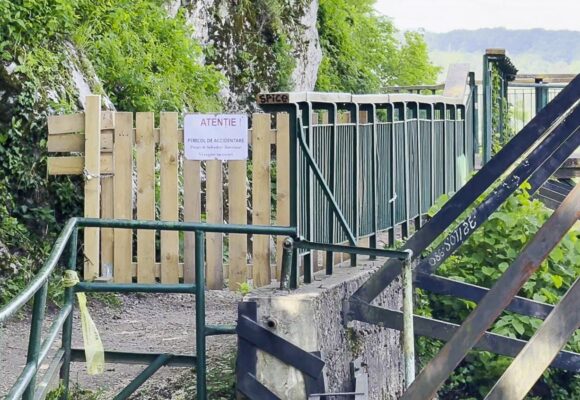 Primăria Brașov a semnat contractul pentru reamenajarea platformei Belvedere de pe Tâmpa. Termenul de finalizare este de trei luni
