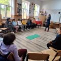 Fundația Comunitară Brașov lansează două Școli de Vară STEAM gratuite pentru copii, în localitățile Apața și Ormeniș din județul Brașov