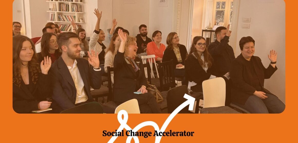 Fundația pentru Dezvoltarea Societății Civile deschide înscrierile pentru programul de dezvoltare organizațională dedicat ONG-urilor la început de drum, derulat în cadrul Acceleratorului Schimbării Sociale
