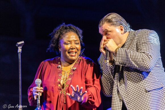 Transilvania Blues Festival a încheiat cea de-a VIII-a ediție la Brașov: trei zile de blues, premiere internaționale și o călătorie de la Murnau la Blüesferatü